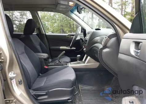 2009 Subaru Forester 2.5X z USA, uszkodzony, nr VIN JF2SH63619H700582